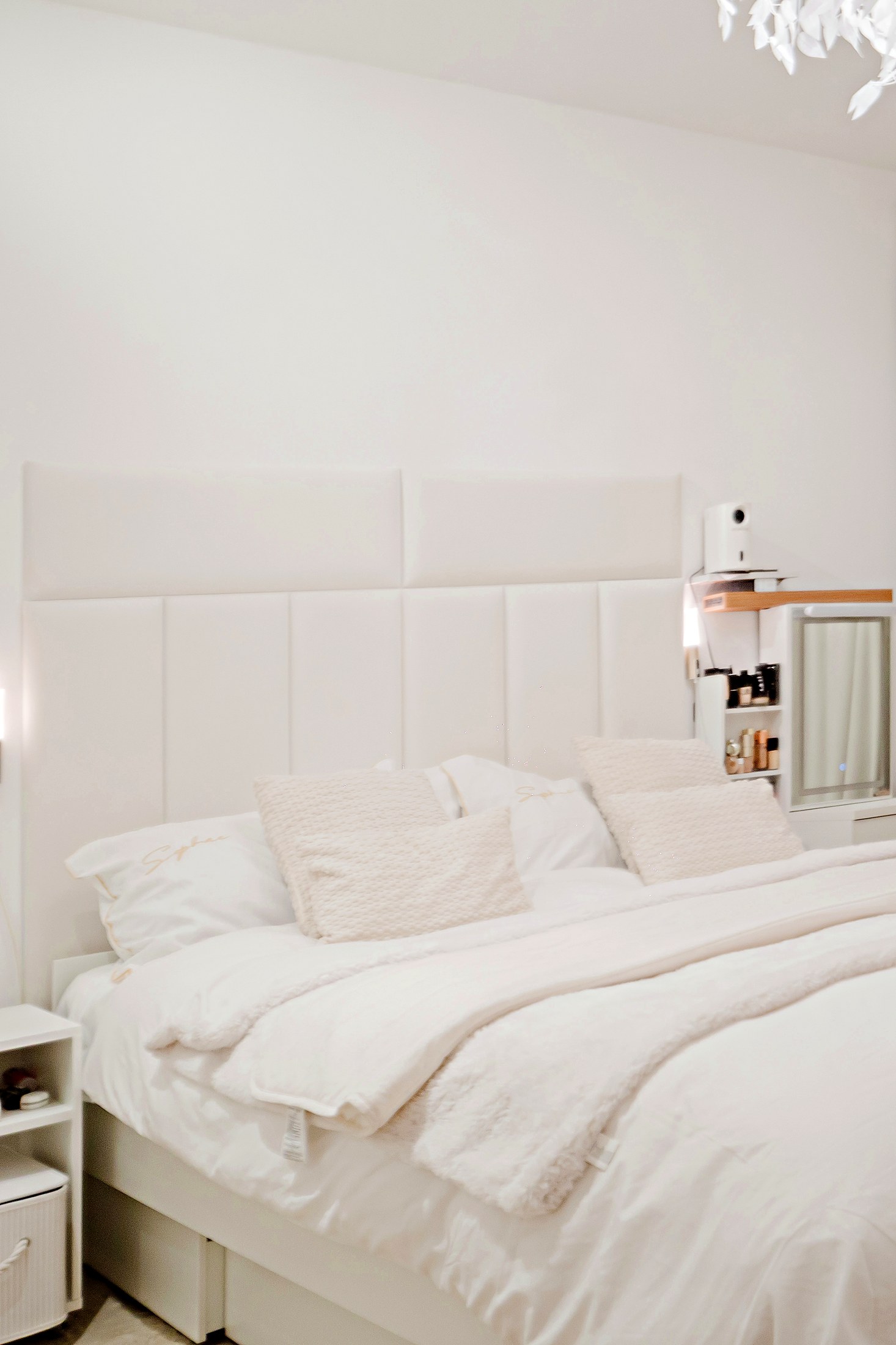 Bedroom detail