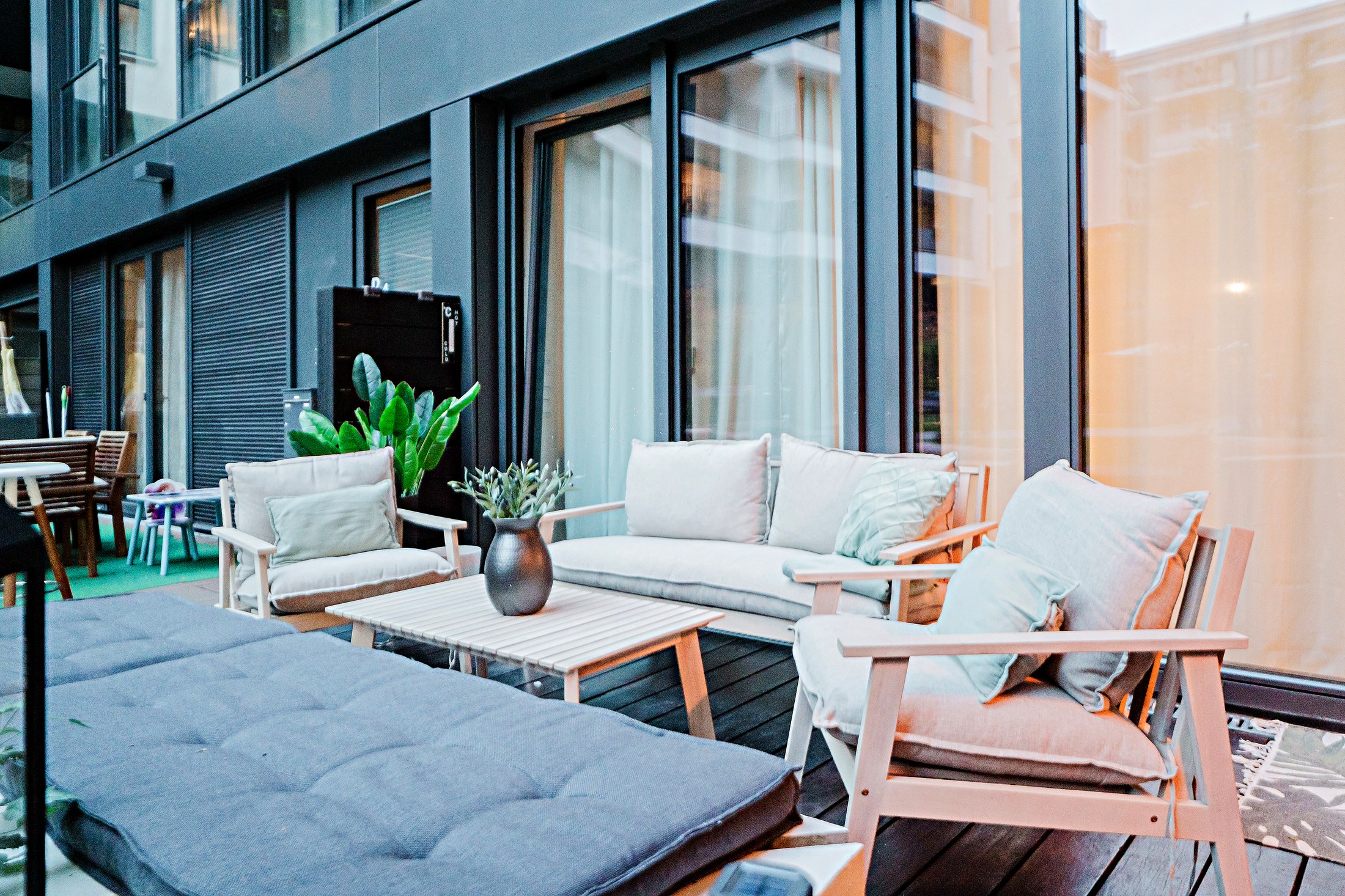 Shared roof terrace