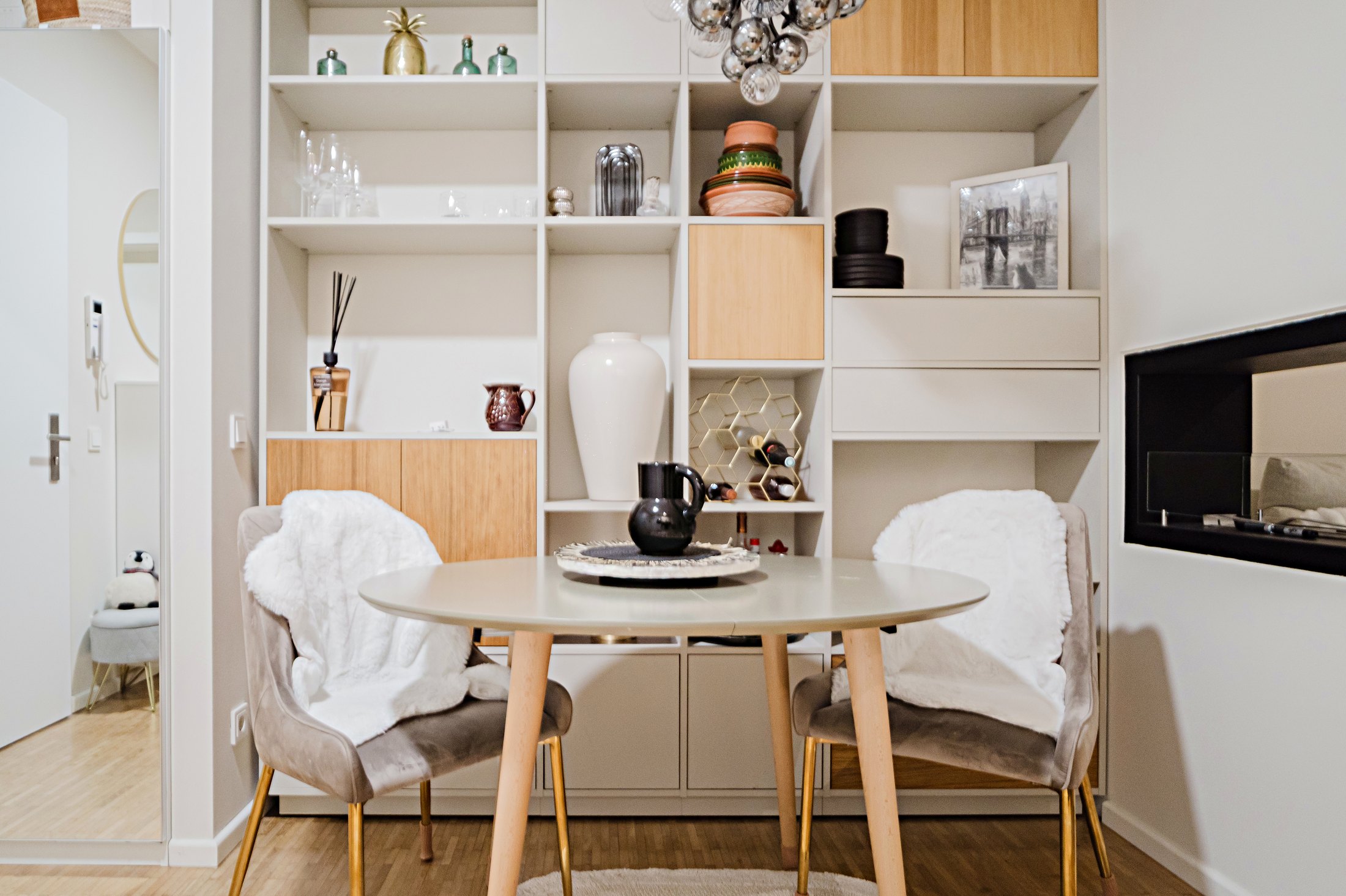 Dining nook